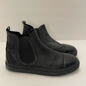 UN-PLUGGED leather high top sneaker boots size 39 EU US 8.5